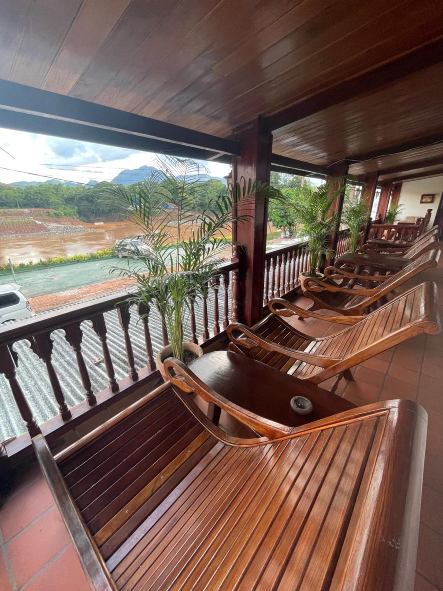 Luang Prabang - Villa Ouis Namkhan Riverside 2 Exteriér fotografie